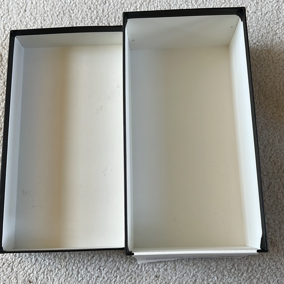 Gucci Shoes Box - Picture 6 of 9